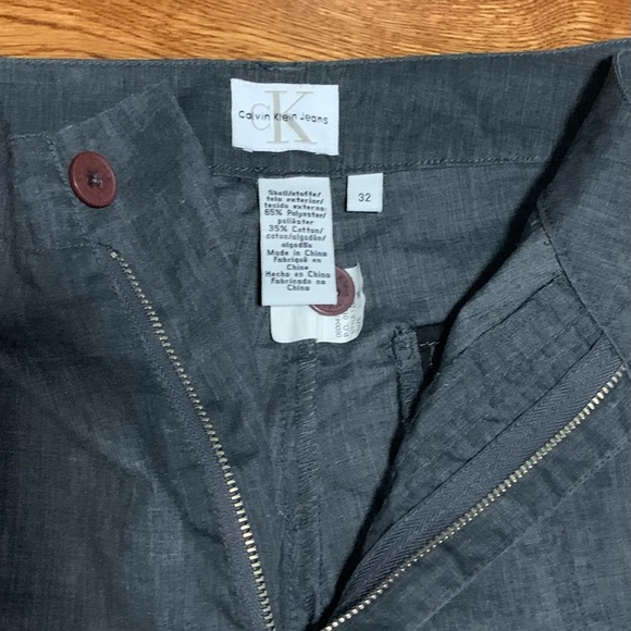 Calvin Klein Pants with zipper pocket details. Sz 32 - Picture 3 of 4